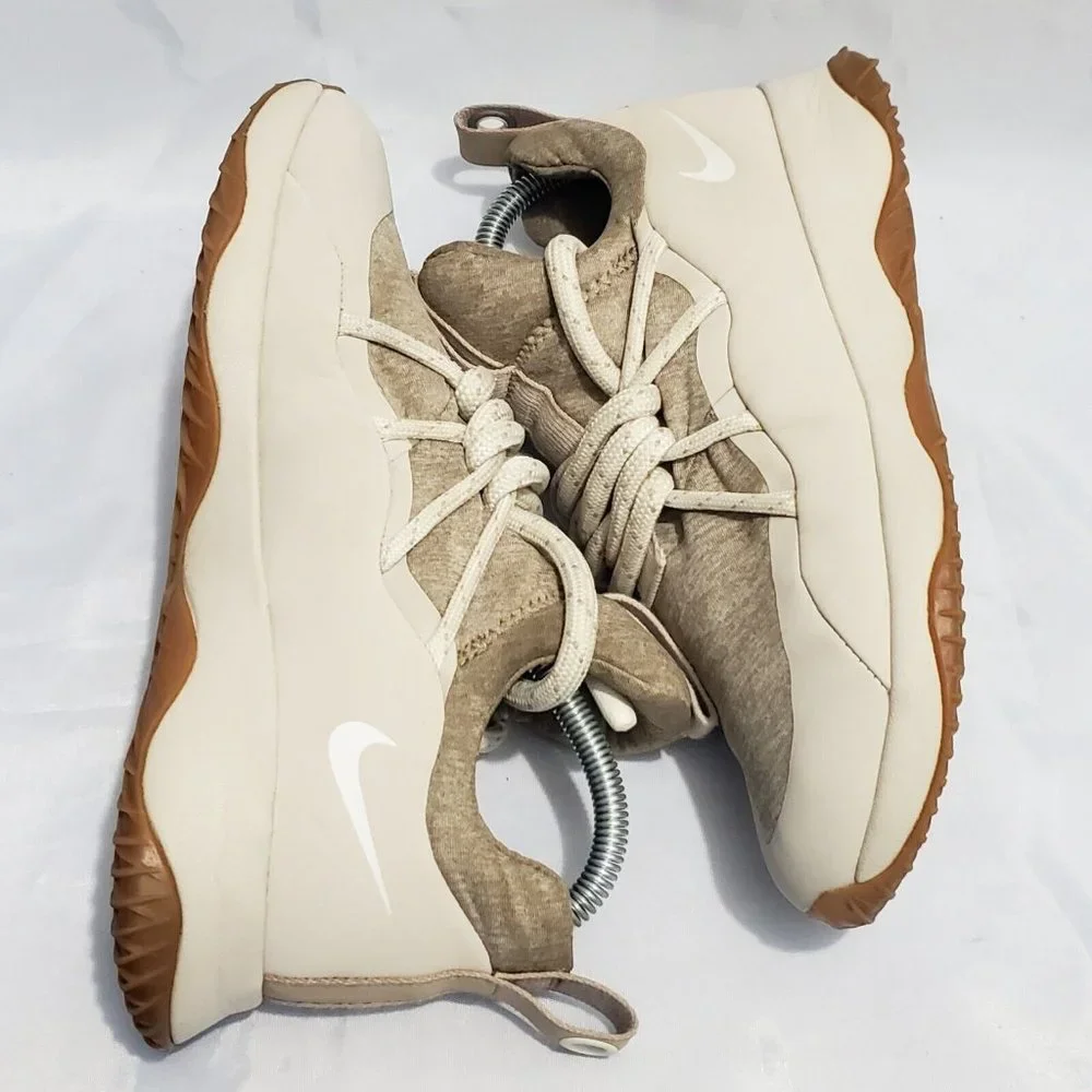 Nike Women's Beige Tan Cream Sneakers